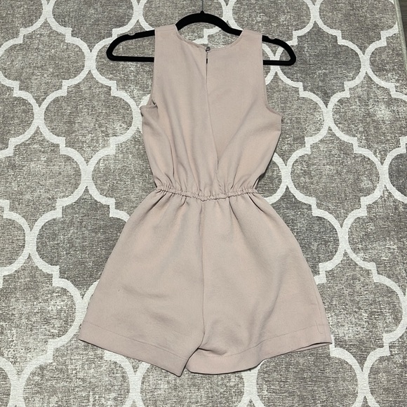 Aritzia Wilfred XS pink romper - Picture 3 of 3